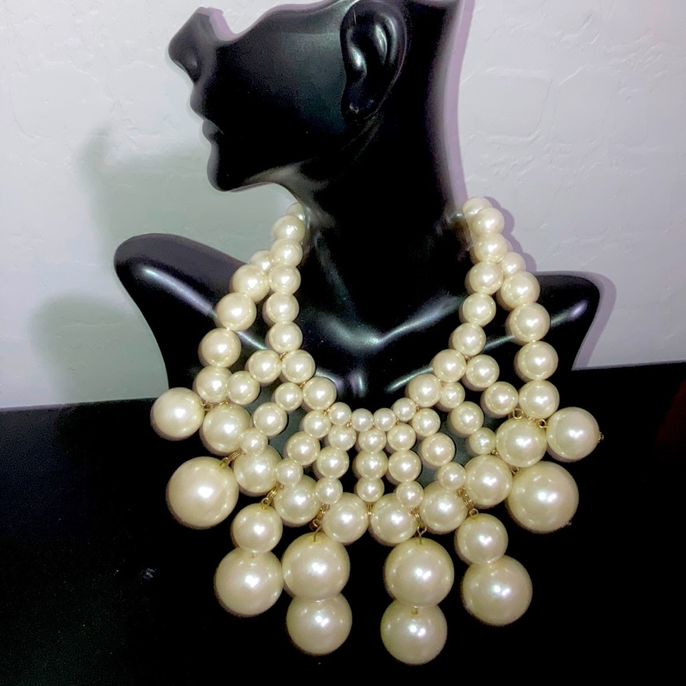 Large pearl like necklace